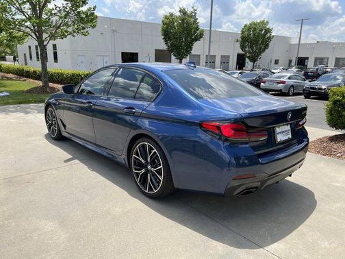 2021 BMW 530 530i
