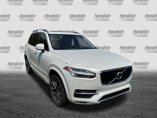 2019 Volvo XC90 T6 Momentum