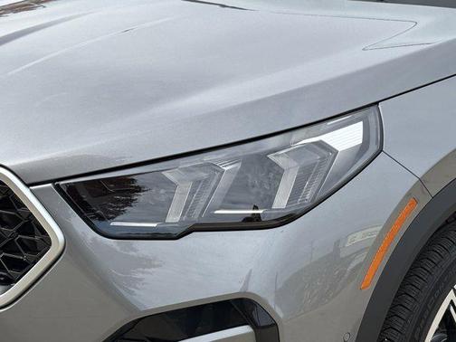 2025 BMW X2 xDrive28i