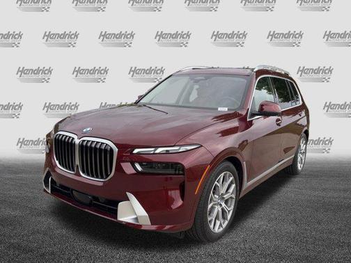 Aventurin Red Metallic 2025 BMW X7 xDrive40i