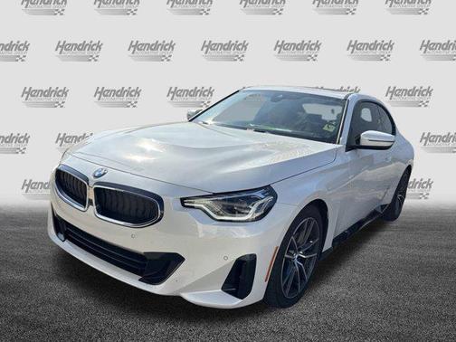 2023 BMW 230 i