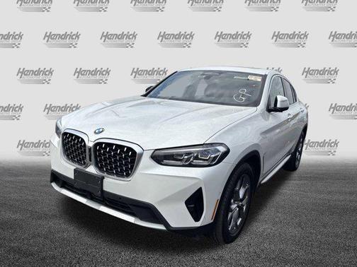 2025 BMW X4 xDrive30i