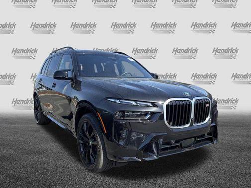 Black Sapphire Metallic 2026 BMW X7 M60i