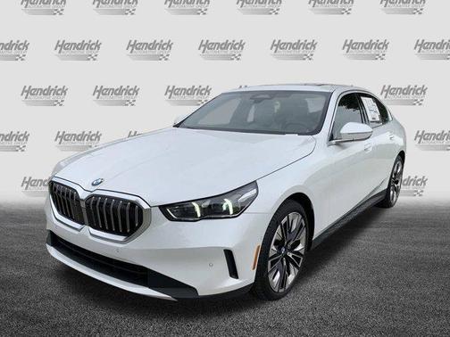 2024 BMW 530 i