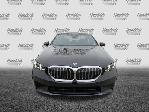 2025 BMW 530 i xDrive