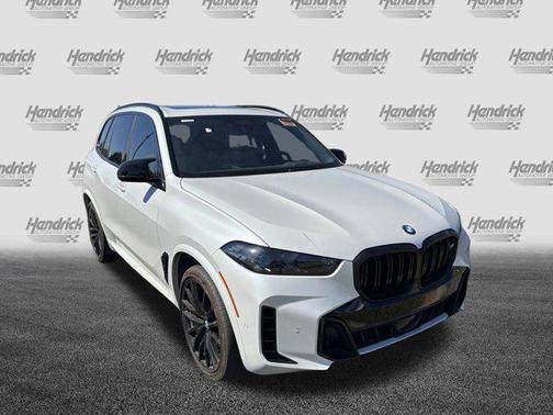 2024 BMW X5 M60i