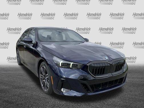 2025 BMW 530 i xDrive