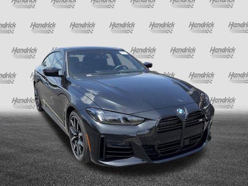 Black Sapphire Metallic 2026 BMW M440 i
