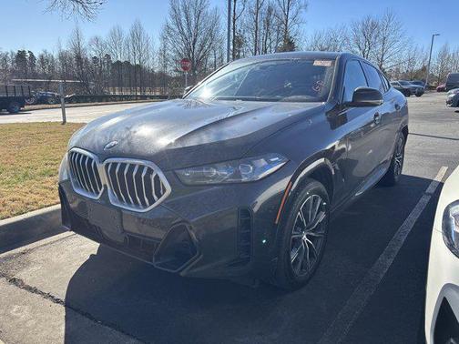 2025 BMW X6 xDrive40i
