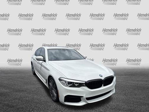 Alpine White 2019 BMW 530 530i