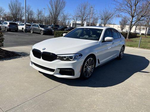 Alpine White 2019 BMW 530 530i