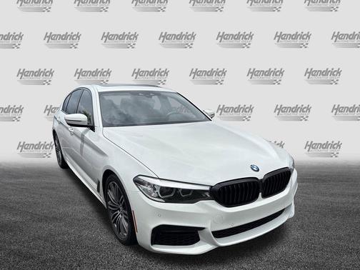 Alpine White 2019 BMW 530 530i