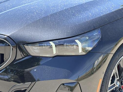 Black Sapphire Metallic 2027 BMW 530 i
