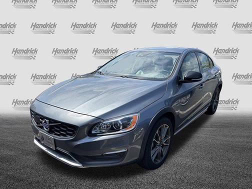 2016 Volvo S60 Cross Country T5 Platinum