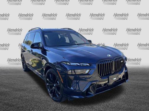2025 BMW X7 M60i