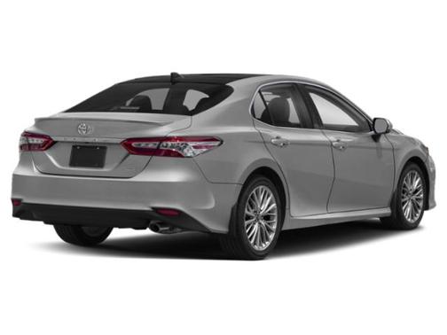 Wind Chill Pearl 2019 Toyota Camry XLE