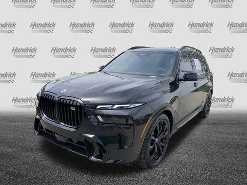 2025 BMW X7 M60i