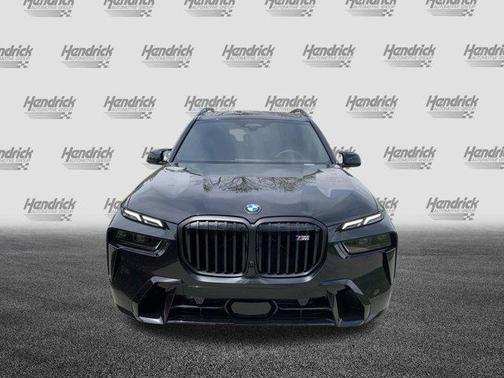 2025 BMW X7 M60i