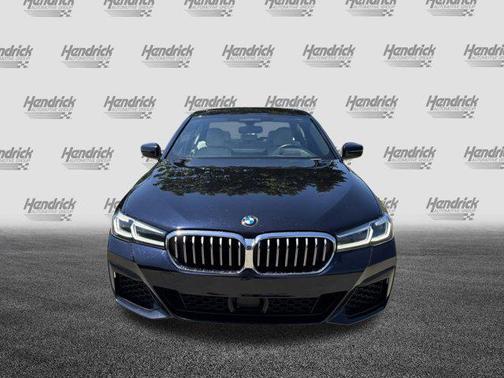 Carbon Black Metallic 2023 BMW 540 i