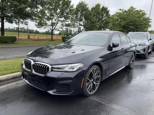 Carbon Black Metallic 2023 BMW 540 i