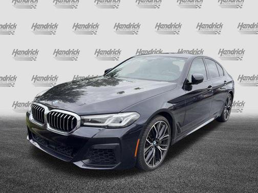 Carbon Black Metallic 2023 BMW 540 i