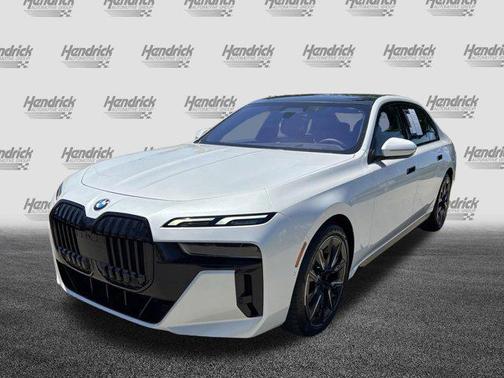Mineral White Metallic 2023 BMW 760 i xDrive