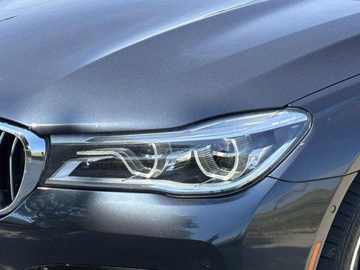 2018 BMW 750 i xDrive