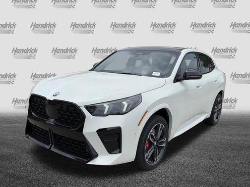 Alpine White 2026 BMW X2 xDrive28i