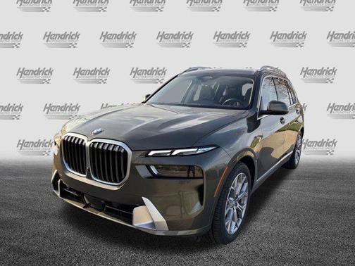 2025 BMW X7 xDrive40i