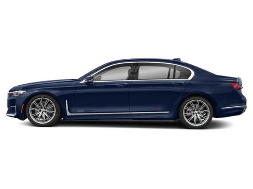 2022 BMW 740 i
