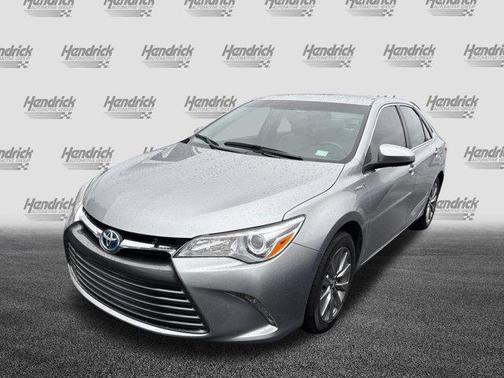 2017 Toyota Camry Hybrid XLE