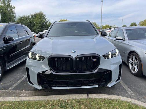 2024 BMW X5 M60i