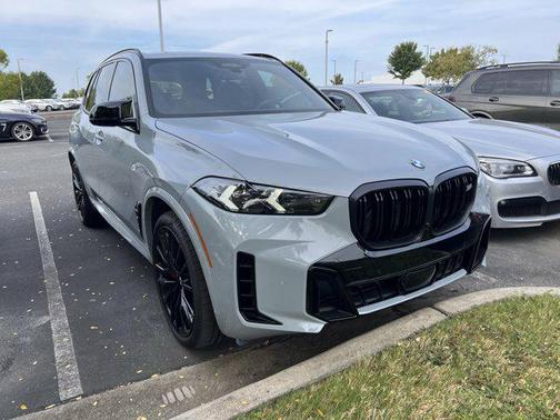 2024 BMW X5 M60i