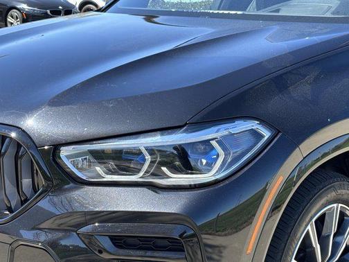 2023 BMW X6 xDrive40i