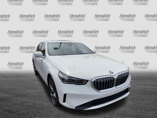 Alpine White 2026 BMW 530 530i