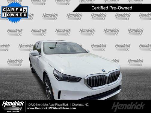 Alpine White 2026 BMW 530 530i