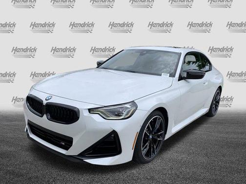 2025 BMW M240 i