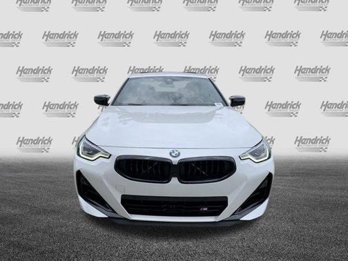 2025 BMW M240 i