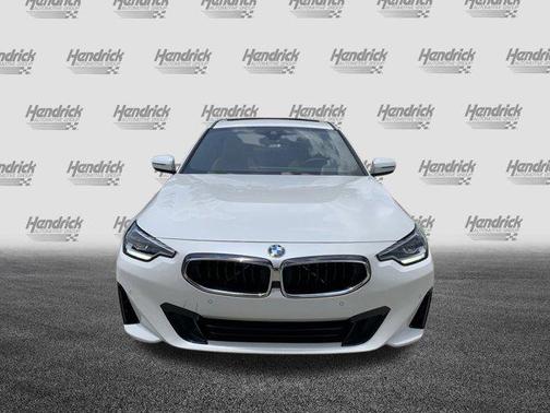 2024 BMW 230 i
