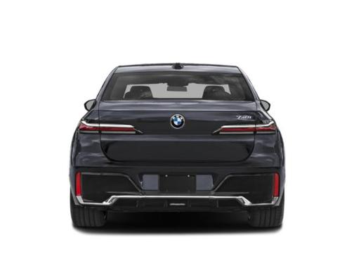 Carbon Black Metallic 2023 BMW 740 i