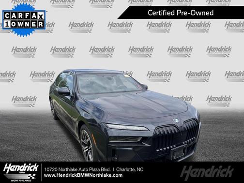 Carbon Black Metallic 2023 BMW 740 i