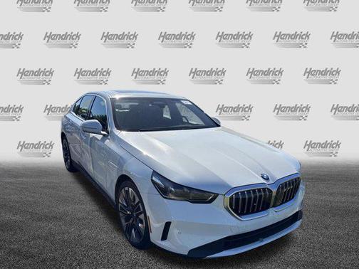 2025 BMW 540 i xDrive