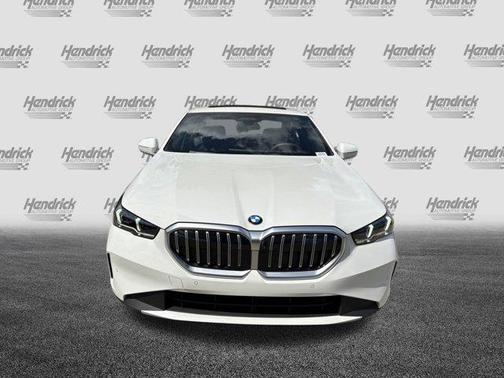2025 BMW 540 i xDrive