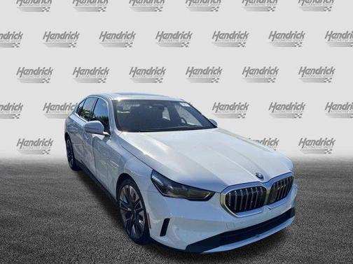 2025 BMW 540 i xDrive
