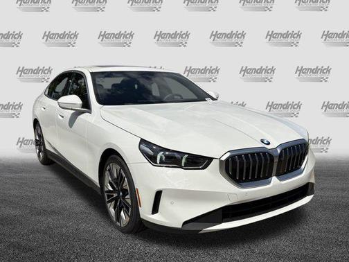 2025 BMW 540 i xDrive