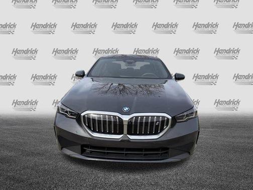 2025 BMW i5 eDrive40