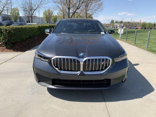 2025 BMW i5 eDrive40