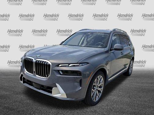 Sparkling Copper Metallic 2026 BMW X7 xDrive40i