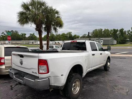2019 RAM 3500 Tradesman Crew Cab 4x4 8' Box