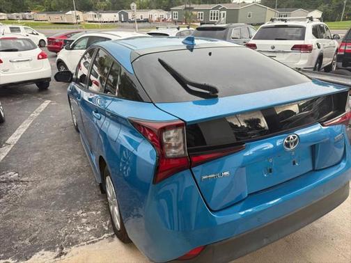 2022 Toyota Prius LE